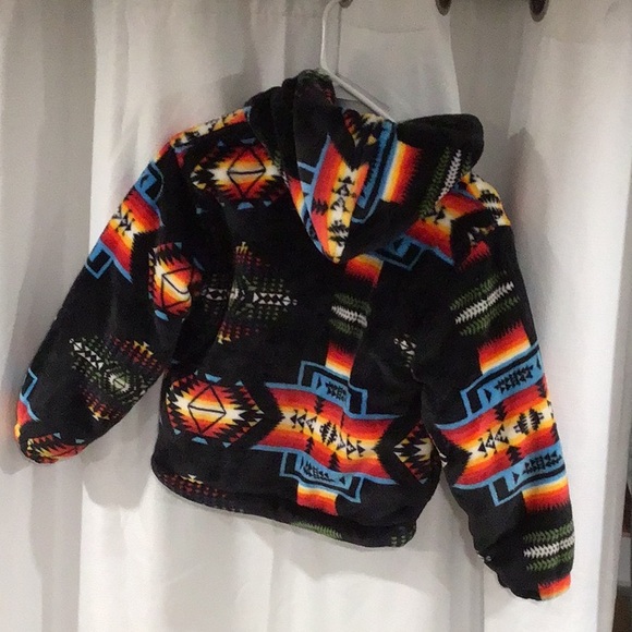 Native Pride Colorful Geometric Patterned Jacket kids xsm - Picture 5 of 8